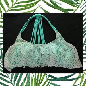 Women’s bathing suit top